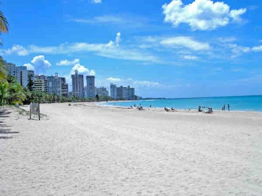 One Bedroom Apt 30 Steps From Prime Beach Generator Parking Included San Juan Kültér fotó